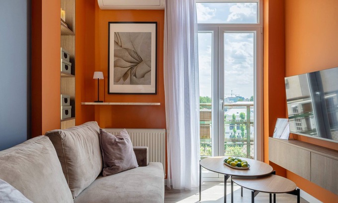 Bucharest Apartamento | Playful & Bright 1BR near The Faculty of Law