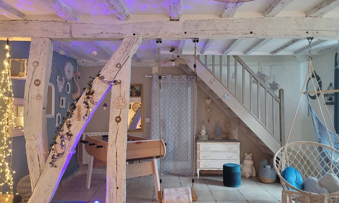 Saint-Romain-le-Preux Casa | Casa encantada con actividades para todos y el mundo de los niños.
