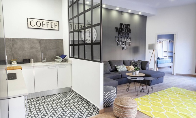 La Seu Apartamento | Plaza Redonda Center - 3 Bedroom Heart of Valencia ,Max 8 Pax