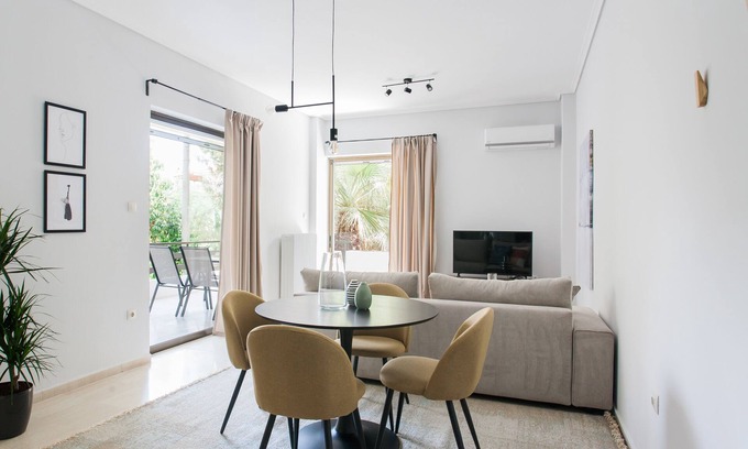 Khalandrion Apartamento | Pleasant 2BR Apartment near HELEXPO