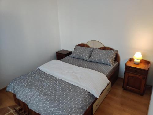 Pitesti Apartamento | Pleasant Banat apartment near amenities
