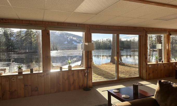 Bridgton Cabaña | Pleasant Mountain Cottage