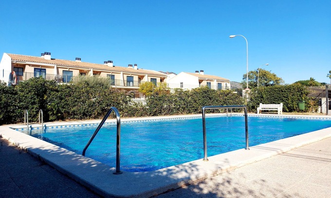 Benicassim Casa | Agradable adosado con piscina, junto al mar