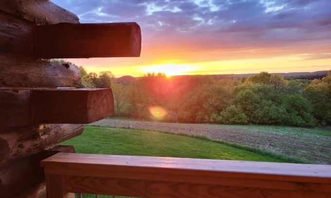 Mauston Casa | Pleasant View Log Haus 16 millas al oeste de Wisconsin Dells