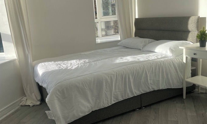 Ferndale Apartamento | Please do not book. VRBO are refusing to delete the ad.