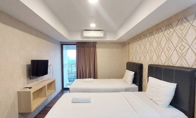 Medan Apartamento | Pleasurable Studio at Apartment De Prima