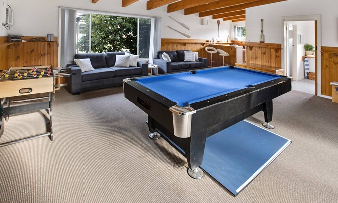 Raymond Island Casa | Plymouth - This beautifully presented holiday home has it all