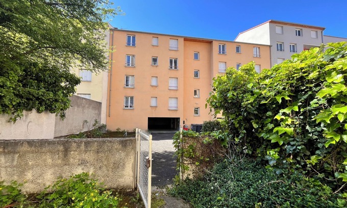 Sablon - Trudaine Apartamento | PMR studio near the center