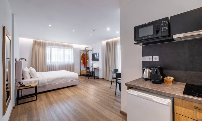 Nea Smirni Casa | Pnoe Urban Living