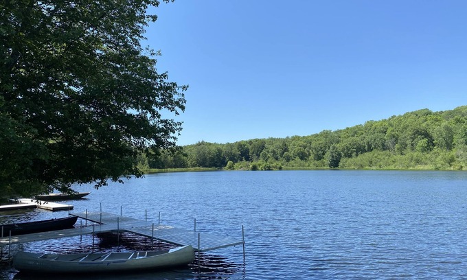 White Mills Cabaña | Pocono Mountain Cottage on Private 10 acre lake & 100 acre grounds
