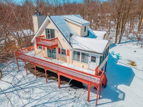 Long Pond Chalet De Esquí | PoconoChalet-Hot Tub-Grill-Firepit-Games