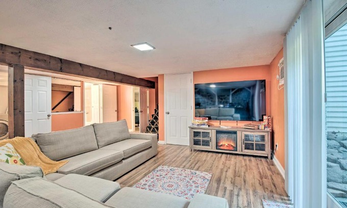 Albrightsville Casa | Poconos Home with Hot Tub, Game Room and Lake Access!