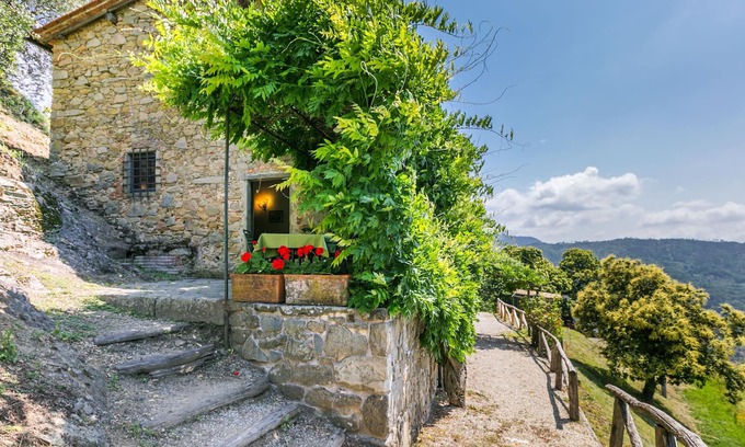 Pescia Apartamento | Podere Cima a Zano / Apt.Alfiero by Interhome
