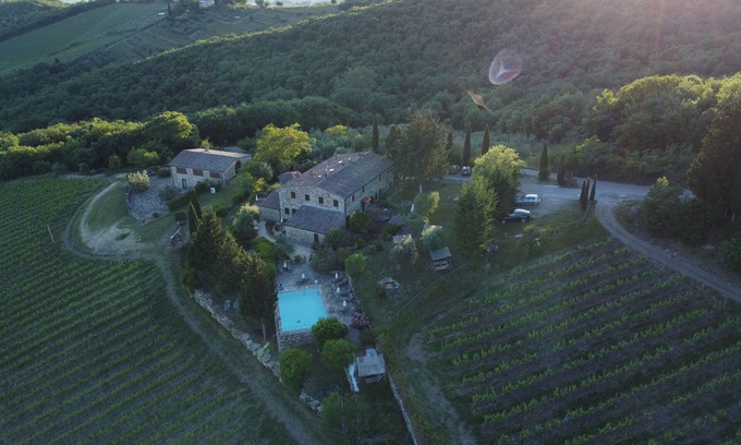 Castellina in Chianti Villa | Podere Palazzolo, ancient farmhouse nestled in the hills of Chianti Classico.