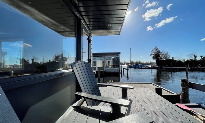 Municipality of Aalsmeer Alquiler De Eote | Poellodge , Houseboat With Nice Terrace and View