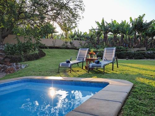 Hazyview Casa | Poinsettia family Cottage