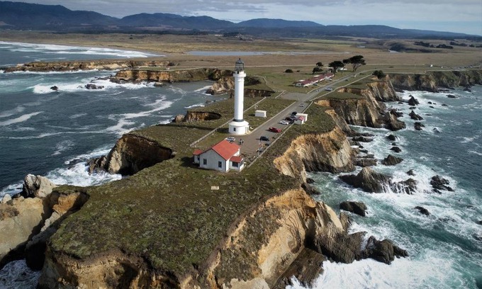 Point Arena Cabina | Point Arena Lighthouse