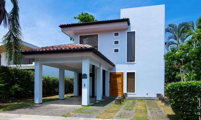 Playa Hermosa Casa | Point Break Beach House - Playa Hermosa - Jaco