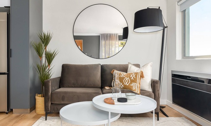 Green Point Apartamento | Point Break | Sleek Studio | Mountain Views