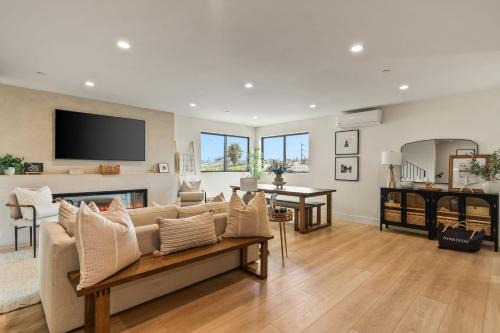 Point Loma Heights Casa | Point View Retreat by AvantStay Modern Coastal Retreat Near Sunset Cliffs Ocean Beach