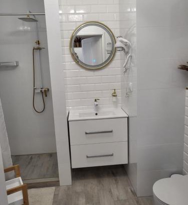 Zyrardow Apartamento | Pokój z własną kuchnią i łazienką Żyrardów SUNTAGO