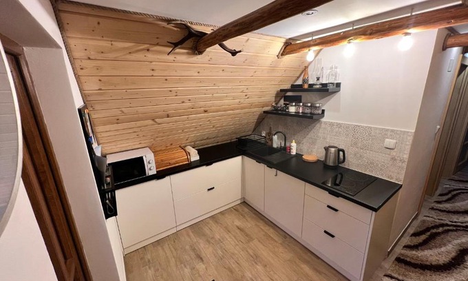Tokarnia Apartamento | Pokoje gościnne 28 w skosie