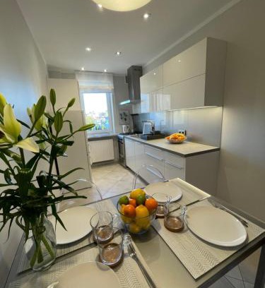 Redlowo Casa | POKOJE i APARTAMENTY LIMONKA do plaży 900m STOCZNIOWCÓW 13