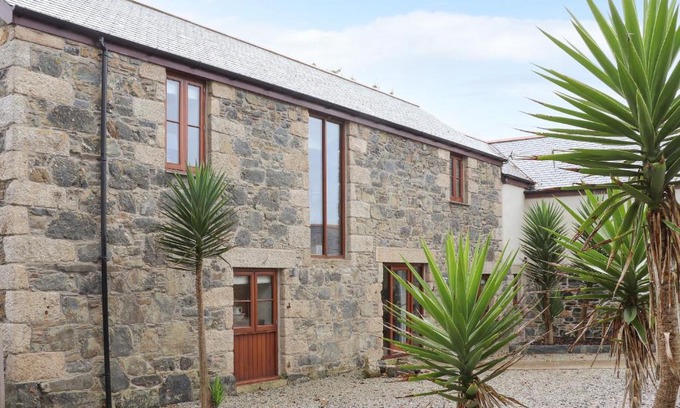 Cury Casa | Pol Glas Hall
