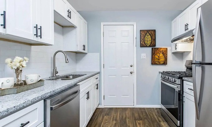 East Point Apartamento | Polaris At East Point apartments