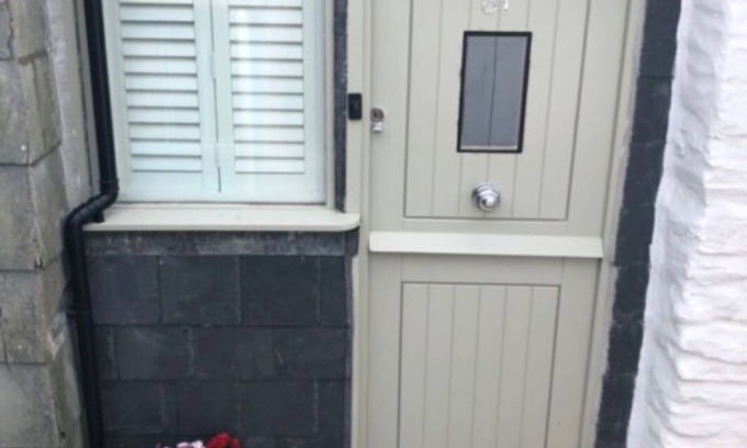 Port Isaac Cabaña | Polgarth, Port Isaac - a stunning cottage, sleeps 6 + parking and welcomes dogs