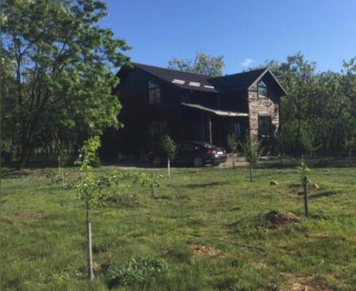 Polovragi Casa | POLOVRAGA - casă la țară cu ciubăr