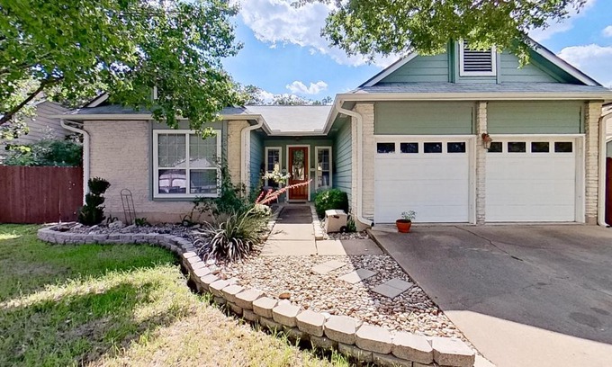 Cedar Park Casa | Pomegranate Leisure
