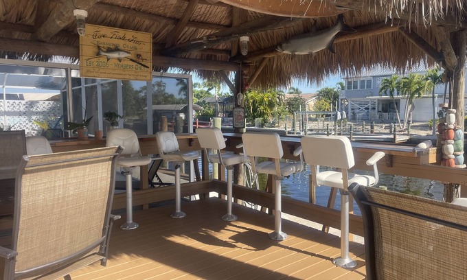 Saint James City Cabina | Pompano @ 2 Fish Inn