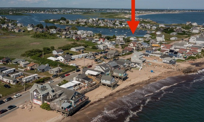 Matunuck Casa | Pond House on Potter Pond