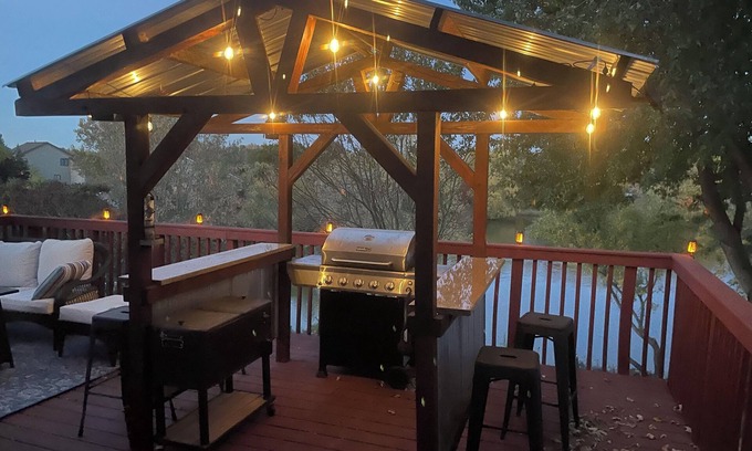 Farmington Casa | Pondhaven Rereat Fully furnished house with fun and convenience for all ages