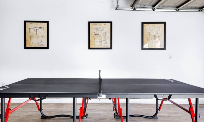 Wetmore Casa | Pong - A Birdy Vacation Rental