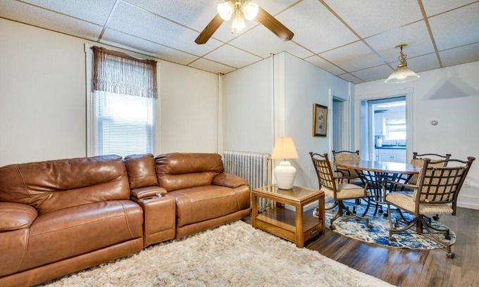 Bath Apartamento | Pool Access Bath Vacation Rental Condo!