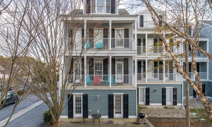 Dodds Addition Casa | Pool and 3.5 blocks to the beach. Rehoboth/Dewey House.