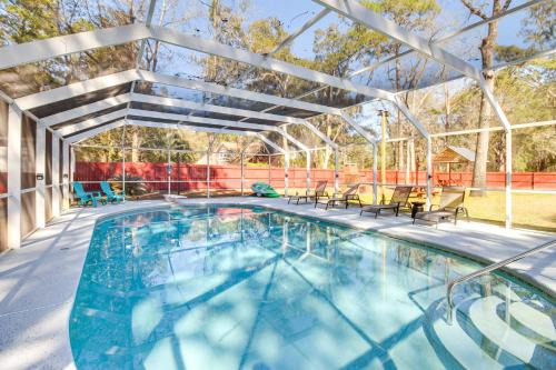 Hinesville Casa | Pool and Gameroom Family Fun Retreat in Hinesville!