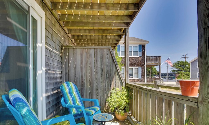 Provincetown Condominio | ¡NUEVO! Provincetown Condo w / Pool - A pie de la playa!