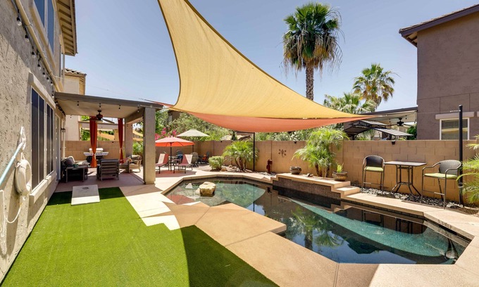 Cottonflower Casa | Pool, Fire Pit & Grill: Goodyear Home!