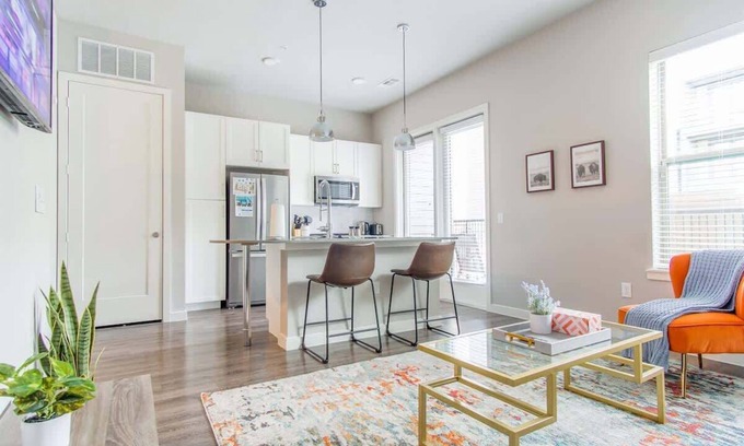 McKinney Apartamento | Pool + Gym + Parking 1BR King Suite A