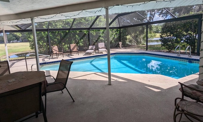 Braden River Casa | POOL HOME WITH DOG RUN.