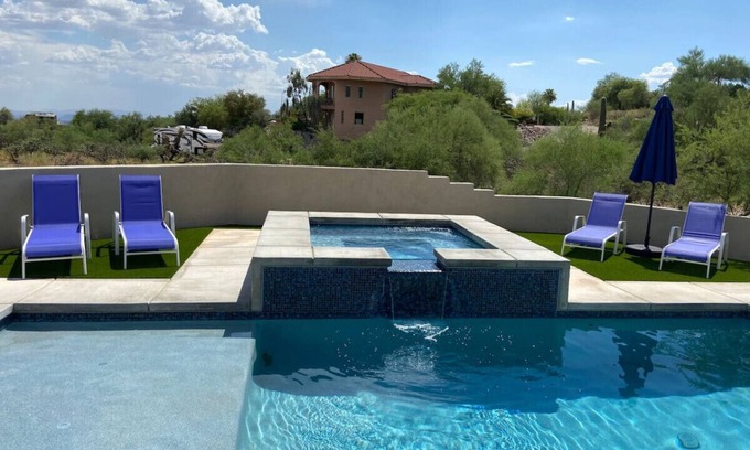 Tucson Casa | Pool & Hot Tub / Stunning / Mountain Views / 3 BR