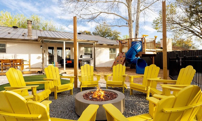 Lockhill Estates Casa | Pool-HotTub-FirePit-ThemedGameRm-PuttPutt-CustomKidsPlayground