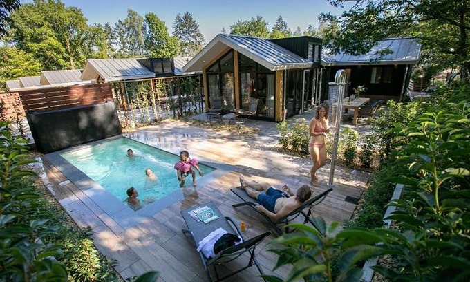 Municipality of Rhenen Casa | Pool Lodge - Vakantiepark De Thijmse Berg