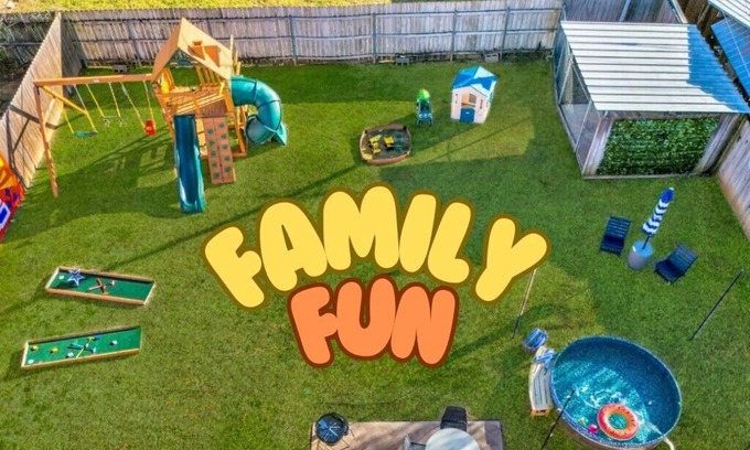 Arlington Casa | Pool - Playset - Stadiums - 6 Beds!