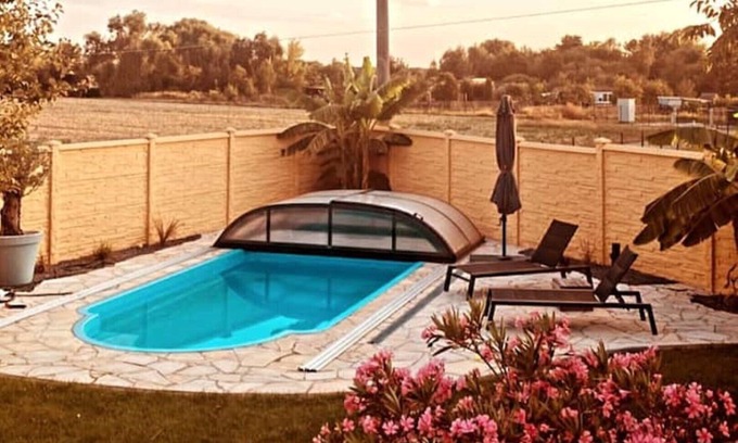 Lutherstadt Wittenberg Casa | Pool, sauna, fireplace and views of the countryside
