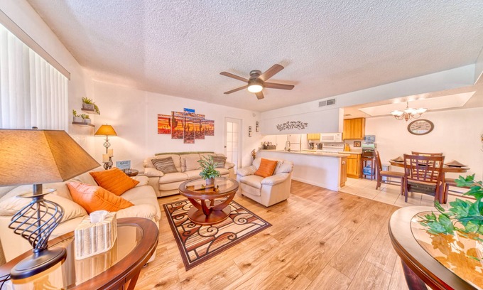 East Mesa Complejo | Pool Side - Unit 114