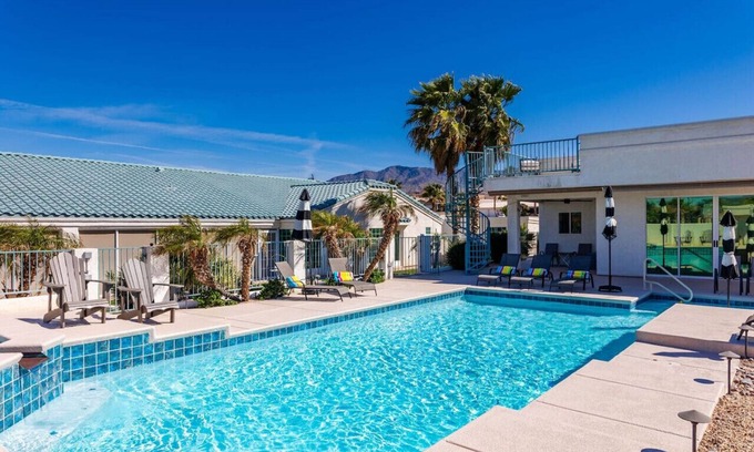 Lake Havasu City Casa | Pool | Spa | Pool Table | Lake View | Sleeps 24